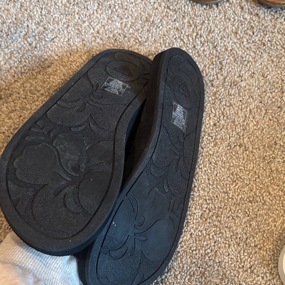 Assorted Flip Flops Collection - Picture 11 of 16